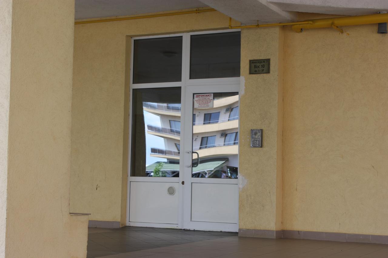 Apartament Summerland Mamaia Ngoại thất bức ảnh